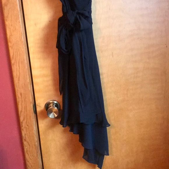 Dress - Picture 6 of 7